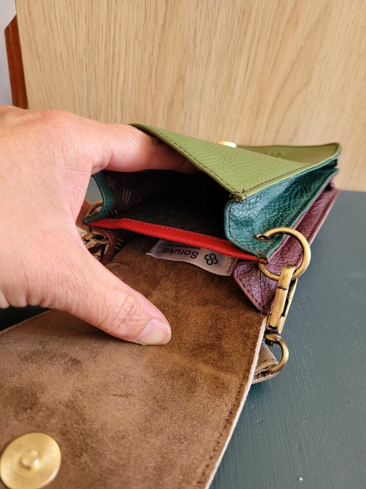Le Grenier du Marais-Pochette téléphone GIA vert(3)-Châtelaillon-Plage