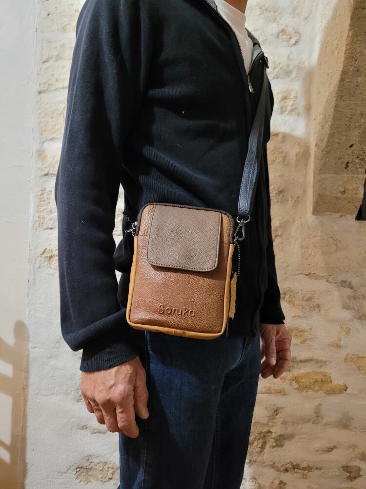 Le-Grenier-du-Marais-Sac-telephone-Henry