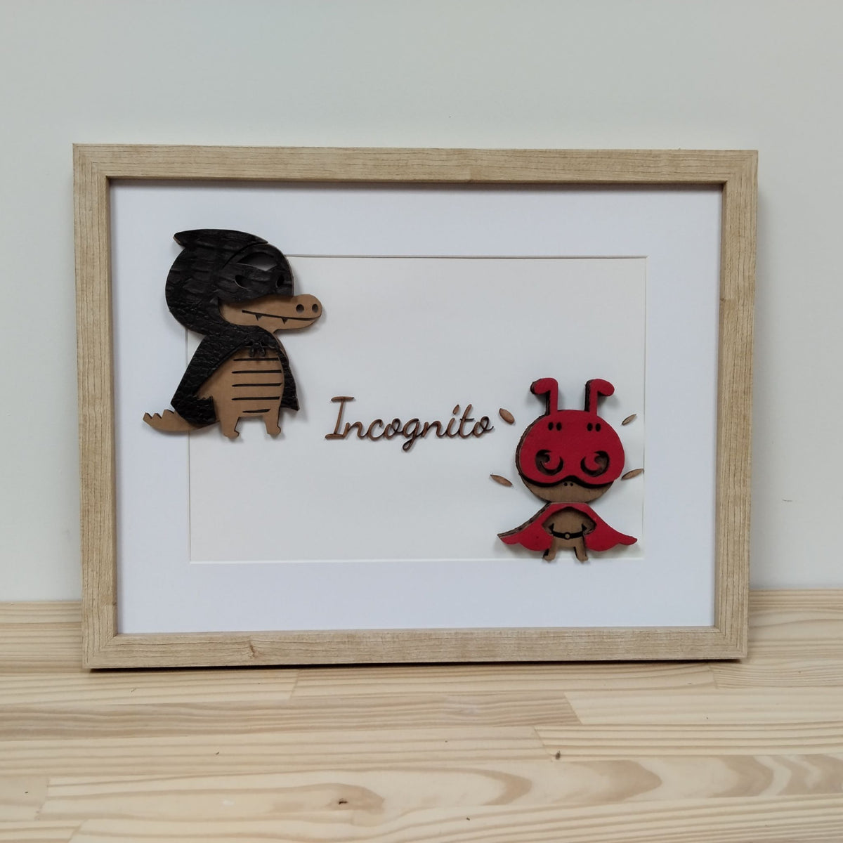Tableau Enfant "Incognito" Multicolore - Relief Crocodile et Animal Mystère Cadre Bois