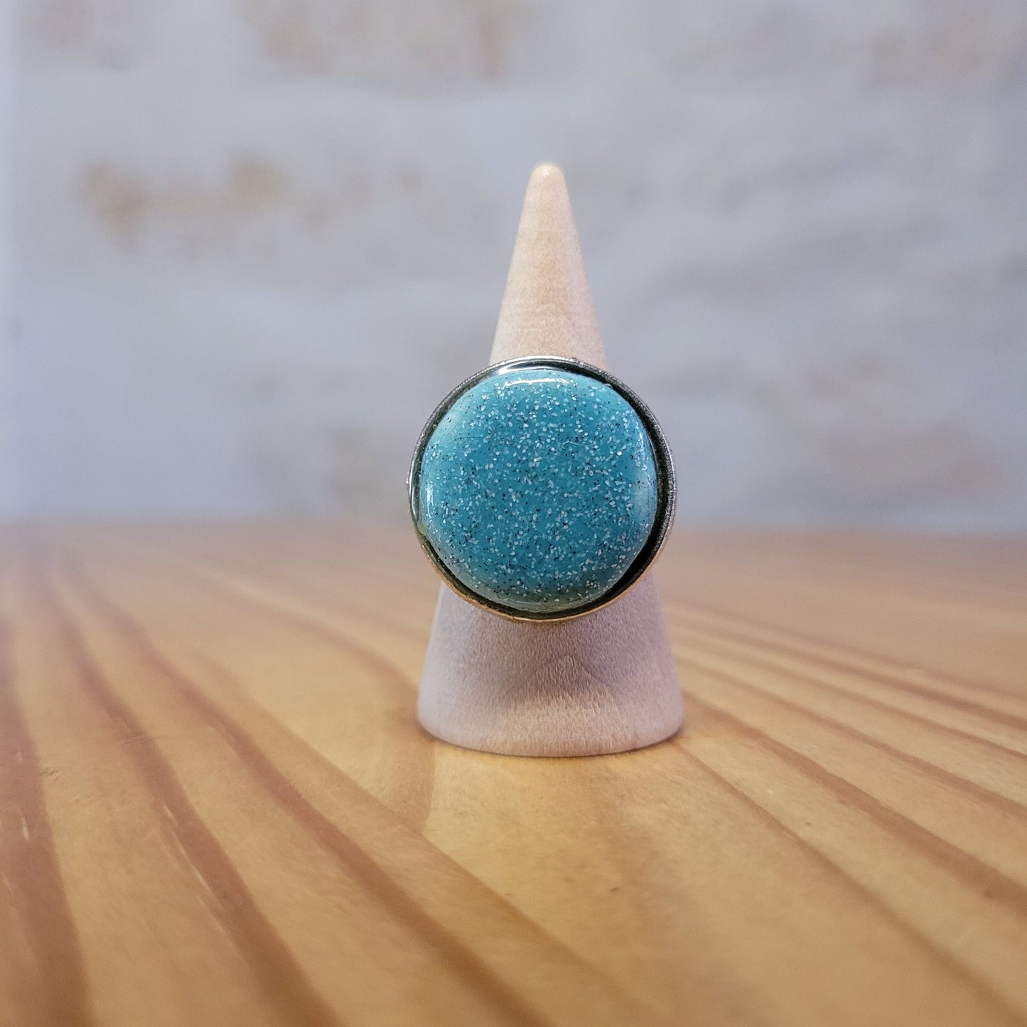Le Grenier du Marais-Bague céramique artisanal bleue