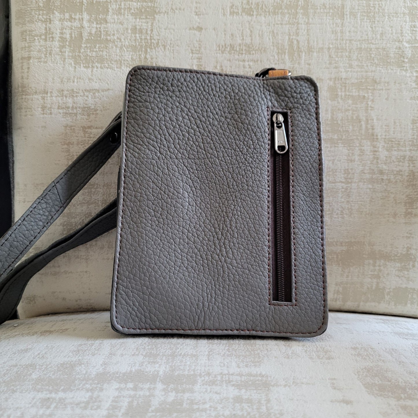 Pochette Bandoulière Josie Soruka : L'Indispensable Compact et Coloré