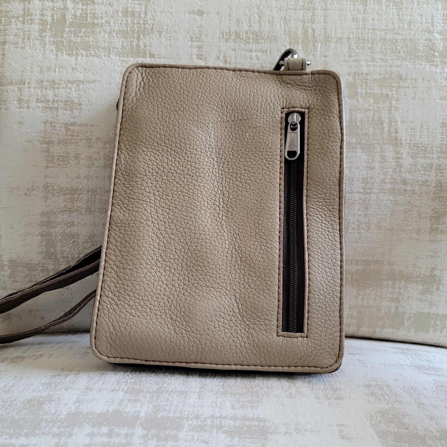 Pochette Bandoulière Josie Soruka : L'Indispensable Compact et Coloré