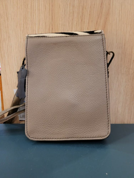 Pochette Éthique en Cuir Upcyclé Aiko bleu vert et zèbre