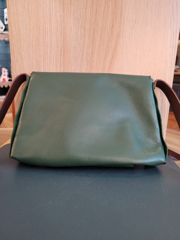 Le-Grenier-du-Marais-Sac-cuir-biwe-vert