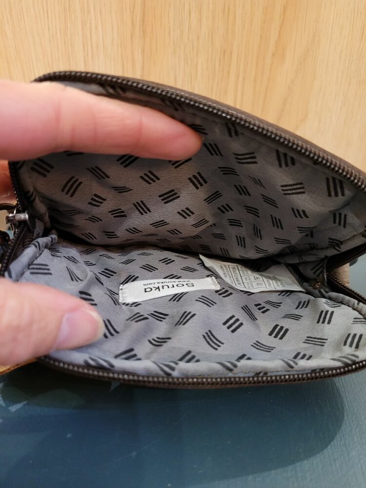 Le-Grenier-du-Marais-Sac-telephone-Henry