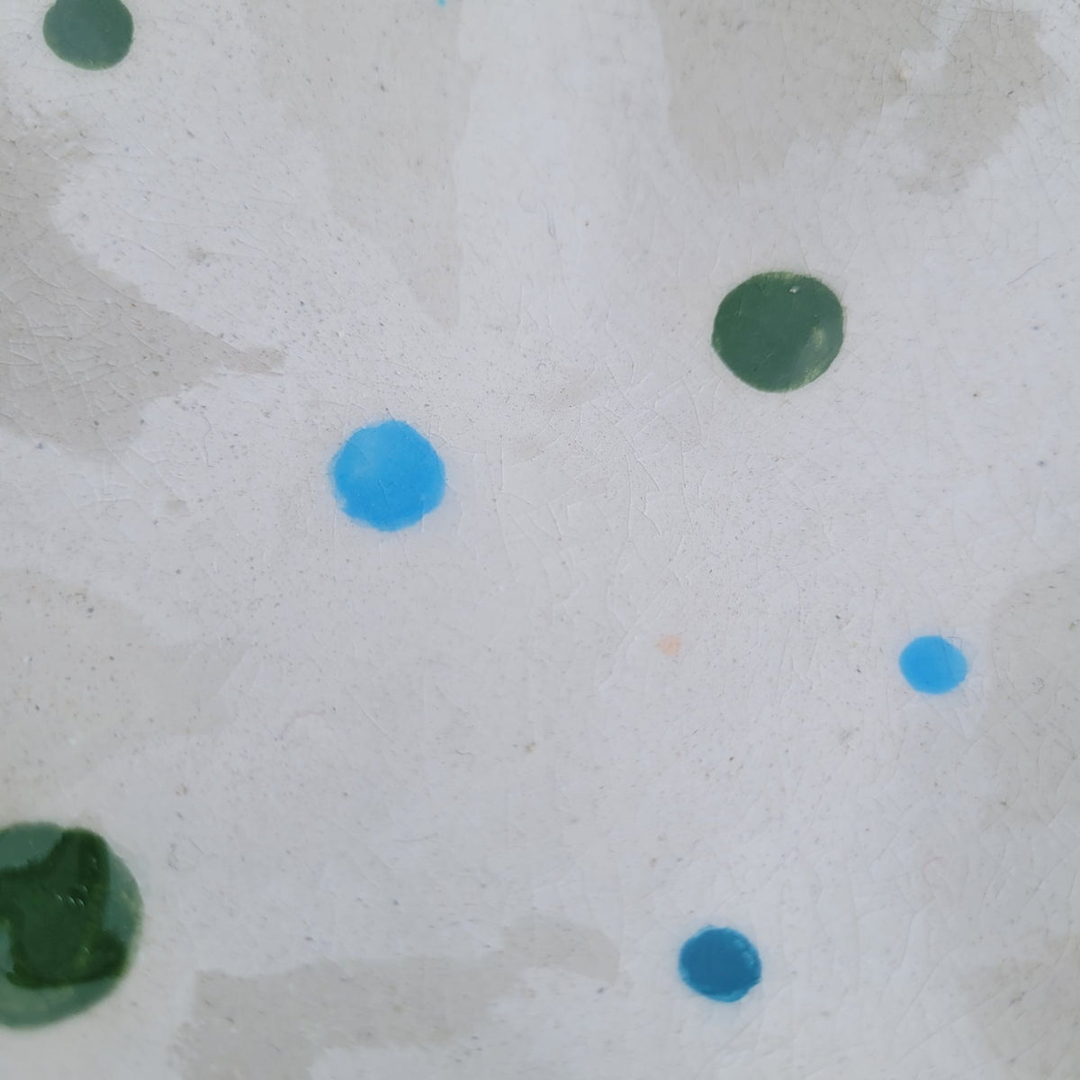 Coupelle Étoile en Céramique Blanche – Décor Pois