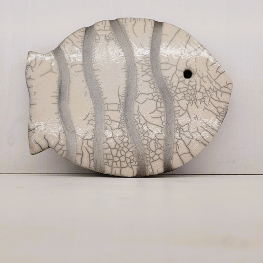 Le_Grenier_du_Marais-Dessous_de_plat_poisson_blanc_raku
