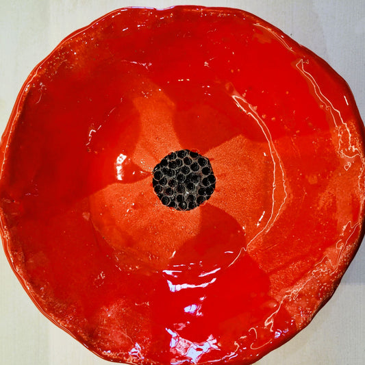 Coupelle Coquelicot en Grès Rouge : La Douceur des Petits Plats