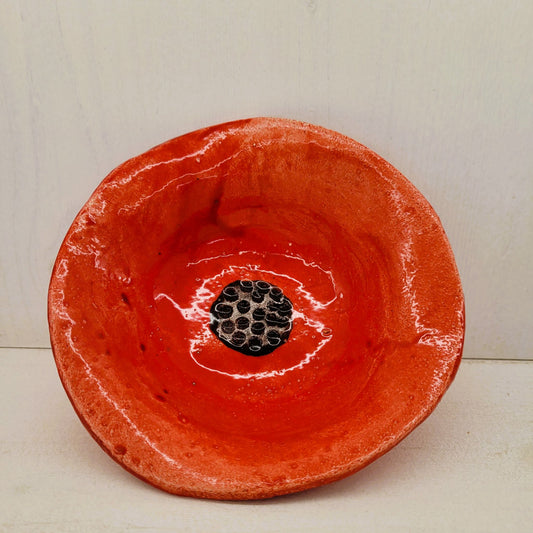 Coupelle Coquelicot en Grès Rouge : La Douceur des Petits Plats