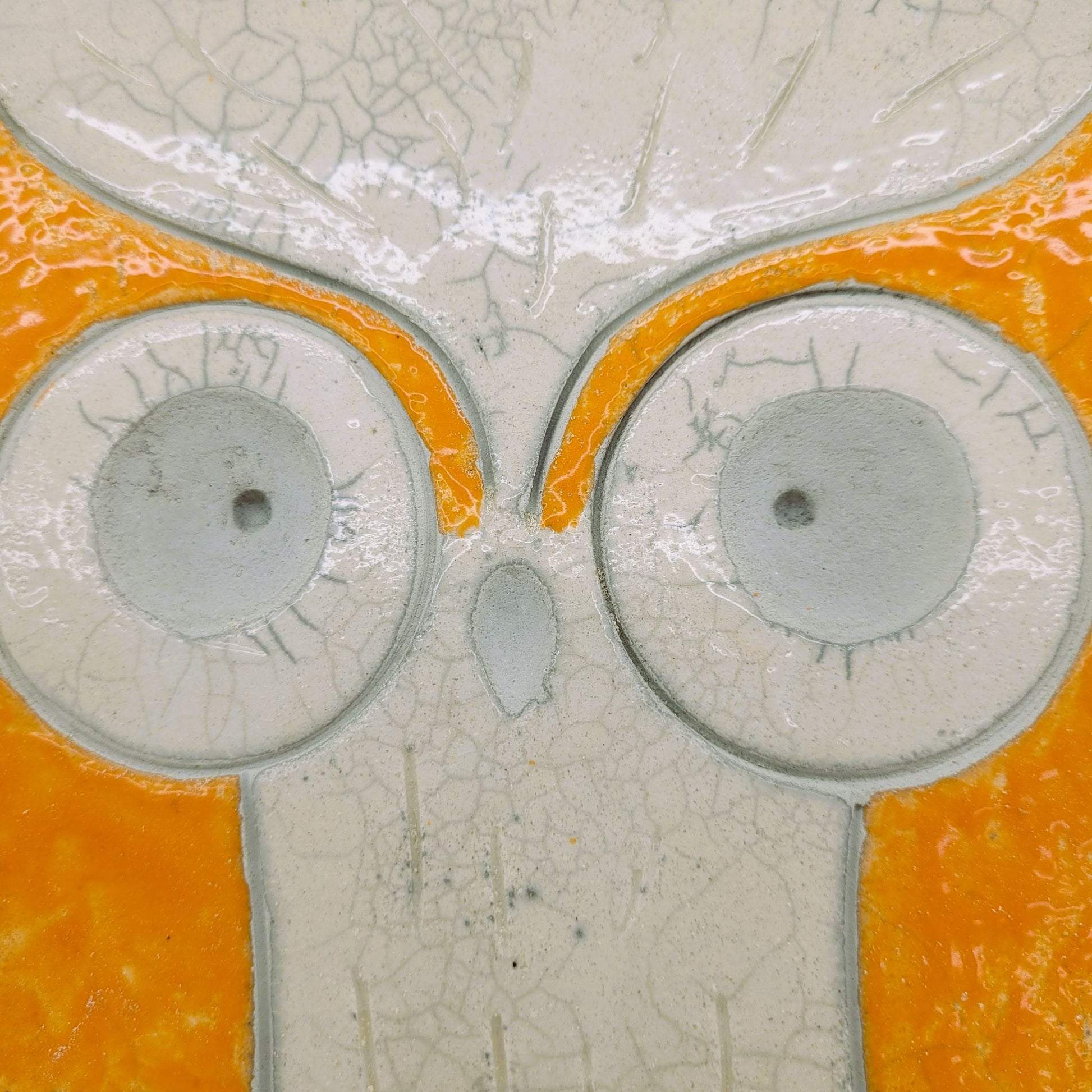 Le_Grenier_du_Marais-Dessous_de_plat_chouette_jaune_raku
