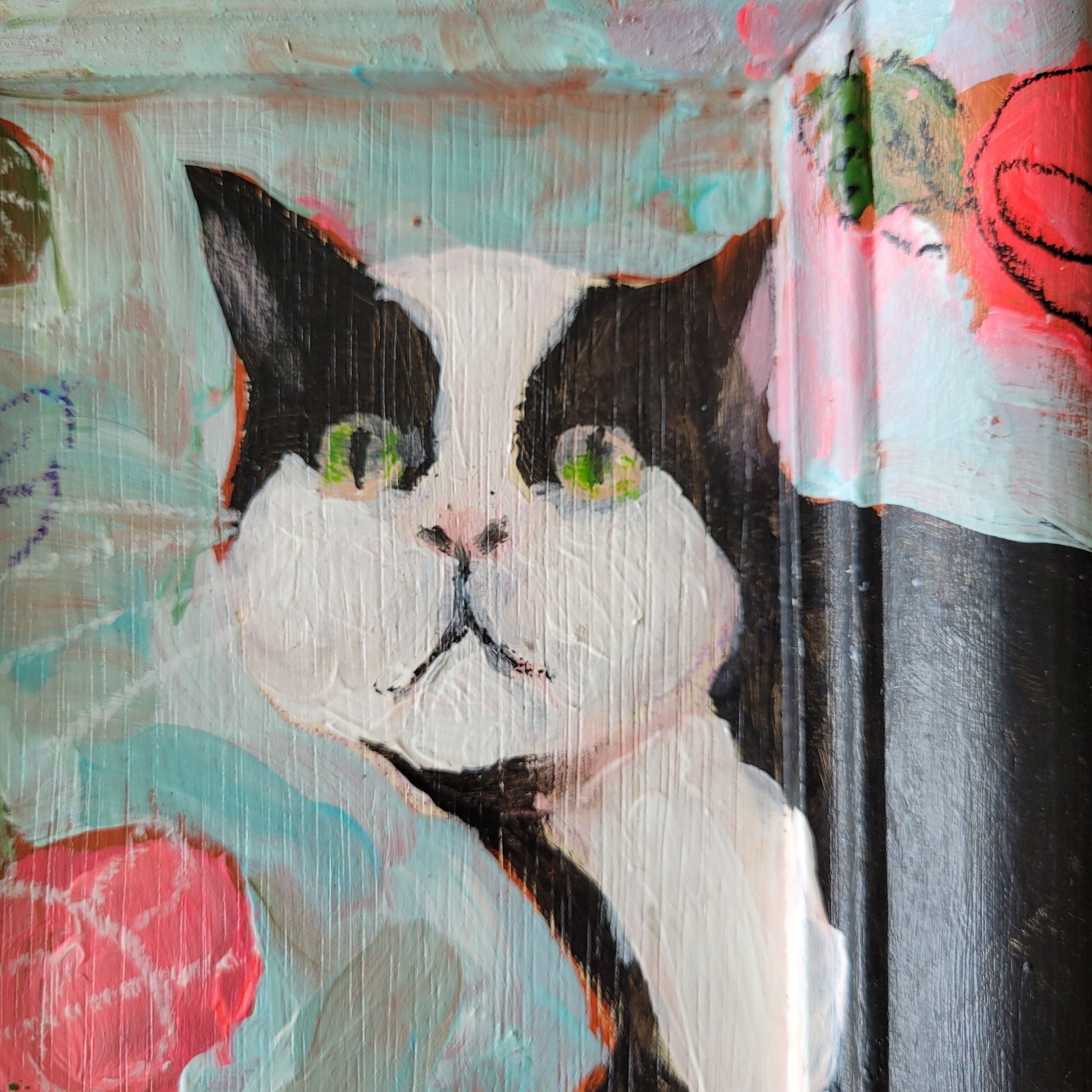 Le_Grenier_du_Marais-Hors_cadre_chat_noir_et_blanc