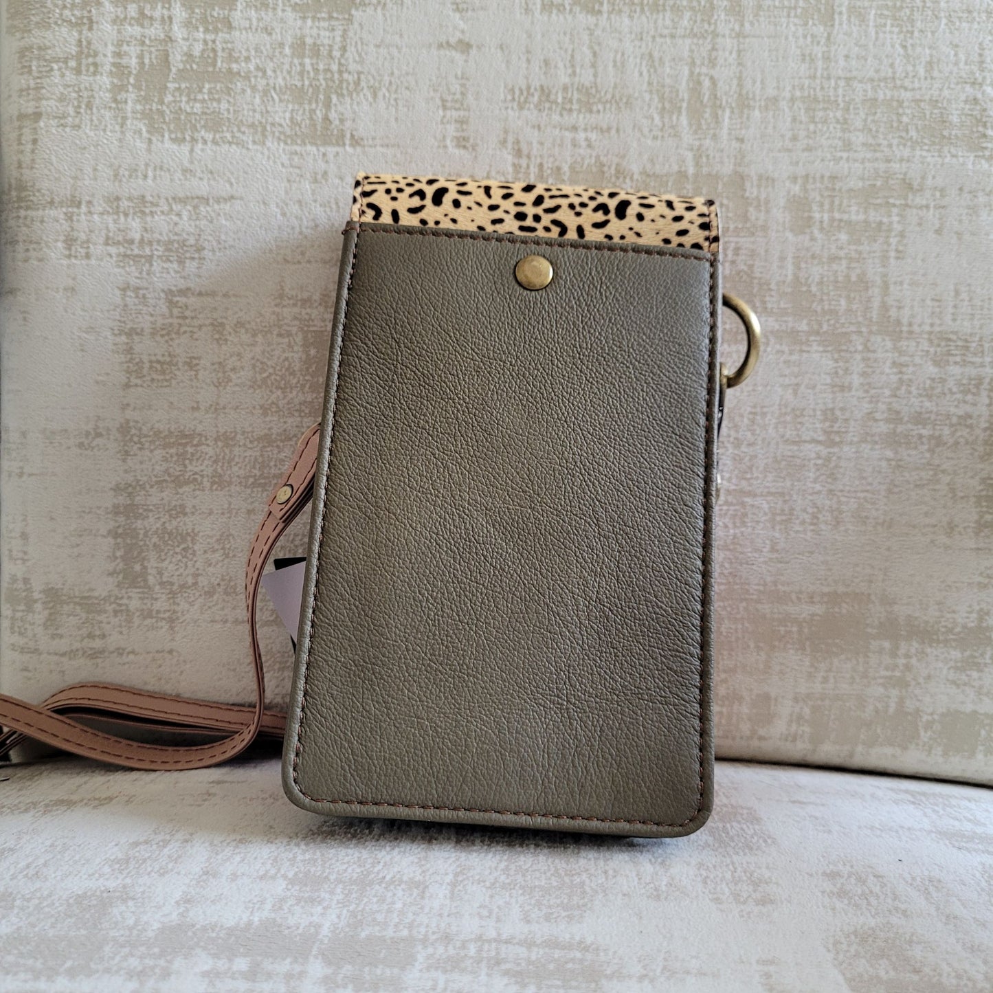 Pochette Téléphone GIA SORUKA : L'Élégance Éthique au Quotidien