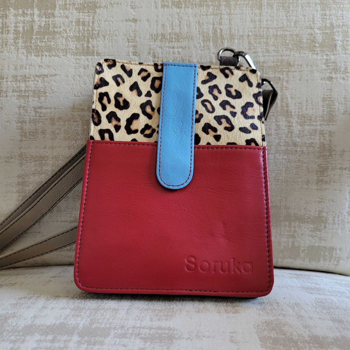 Pochette Bandoulière Josie Soruka : L'Indispensable Compact et Coloré