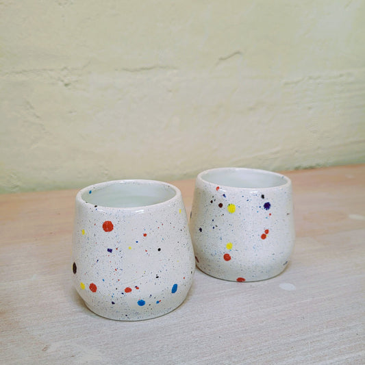 Le_Grenier_du_Marais-Tasse_faience_confettis_artisanales