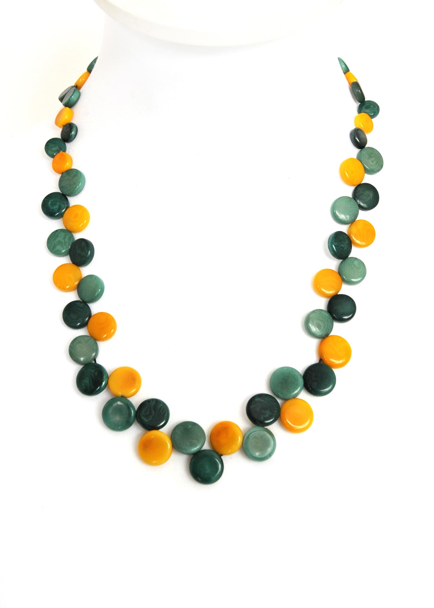 Le Grenier du Marais-collier-choné-vert-jaune-tagua-Châtelaillon-Plage
