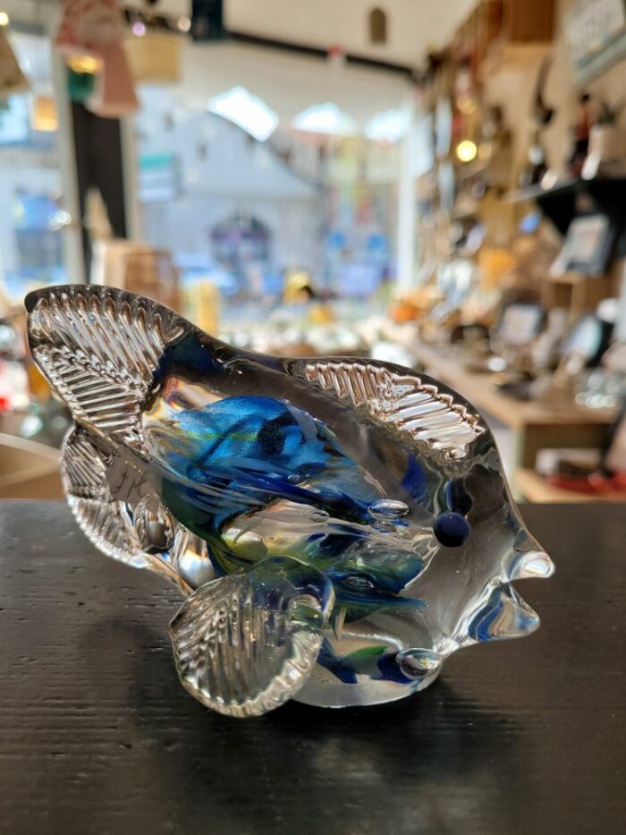 Le Grenier du Marais-poisson verre bleu-Châtelaillon