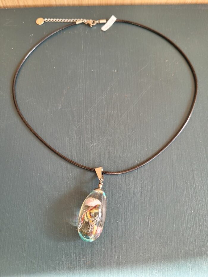 Le Grenier du Marais-Collier méduse verre filé-Châtelaillon-Plage