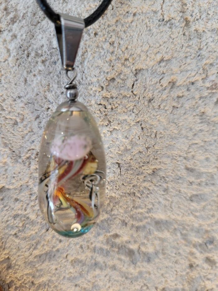 Le Grenier du Marais-Collier méduse verre filé détails-Châtelaillon-Plage