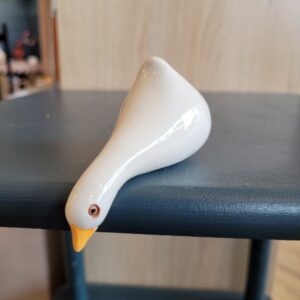 Le Grenier du Marais-Oie lili penchée blanche1-Châtelaillon-Plage