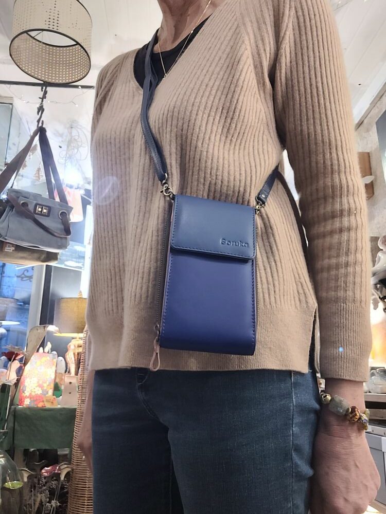 Le Grenier du Marais-Pochette téléphone Eva bleue(3)-Châtelaillon-Plage