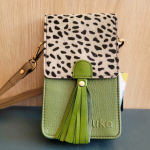 Le Grenier du Marais-Pochette téléphone GIA vert(1)-Châtelaillon-Plage