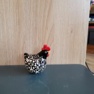 Le Grenier du Marais-Poule mini noire1-Châtelaillon-Plage