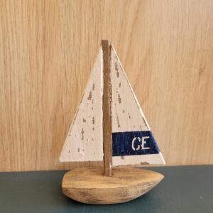 Le Grenier du Marais-Petit bateau bois(1)-Châtelaillon-Plage