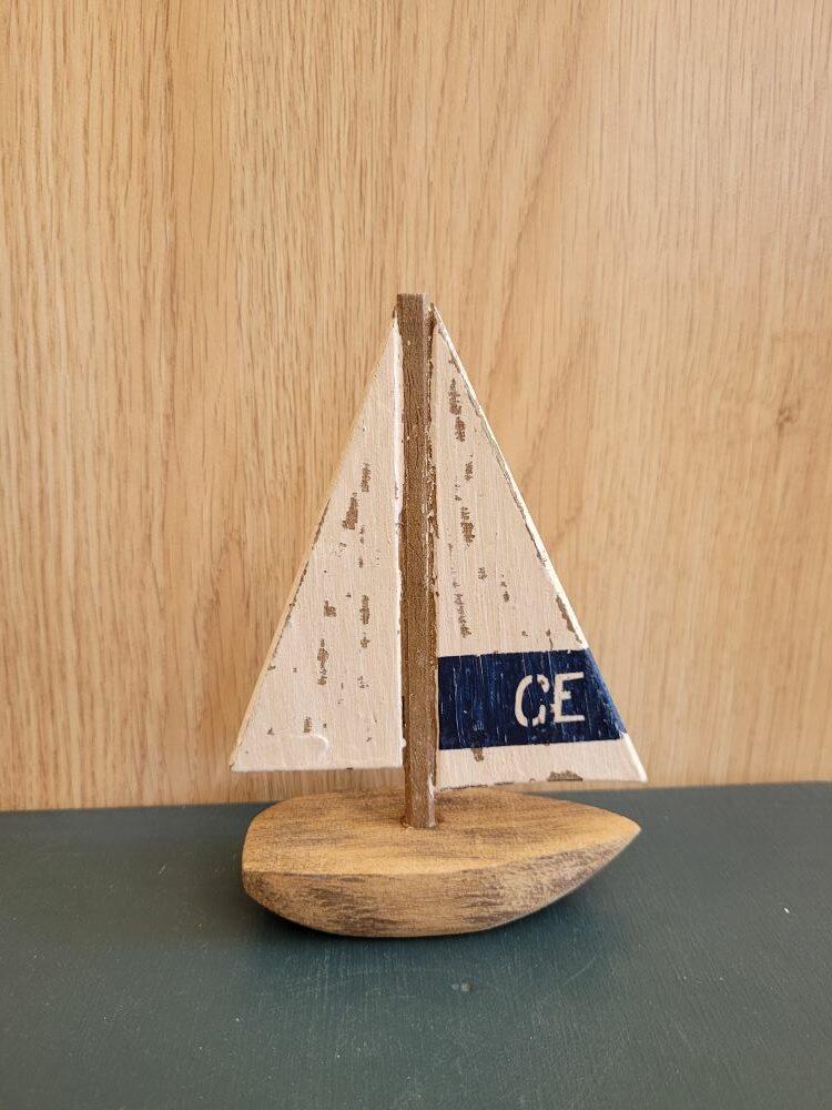 Le Grenier du Marais-Petit bateau bois(1)-Châtelaillon-Plage