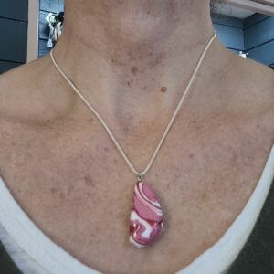 Le Grenier du Marais-Collier AG MOR(1)-Châtelaillon-Plage.png