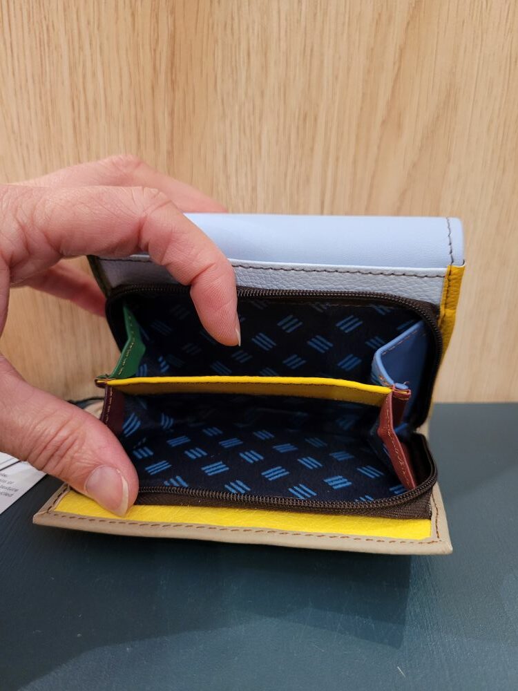 Portefeuille en cuir RINGS bleu marine et bleu ciel - Organisation colorée et durabilité artisanale – Image 3