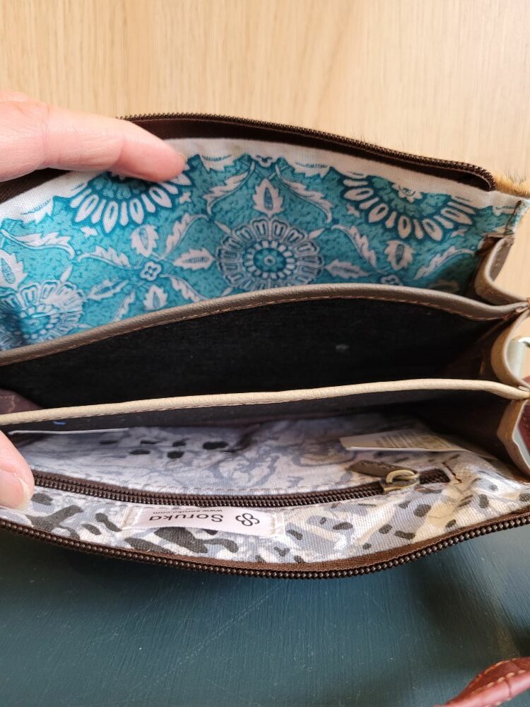 Sac en Cuir Réversible Soruka Meredith : Éco-Chic Bruns & Verts Imprimé Panthère – Image 5